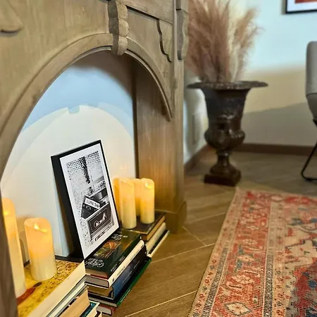 Vintage House